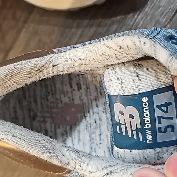 New Balance 574 Heather Denim with Rose Gold Metallic Women's 10 - Picture 3 of 6